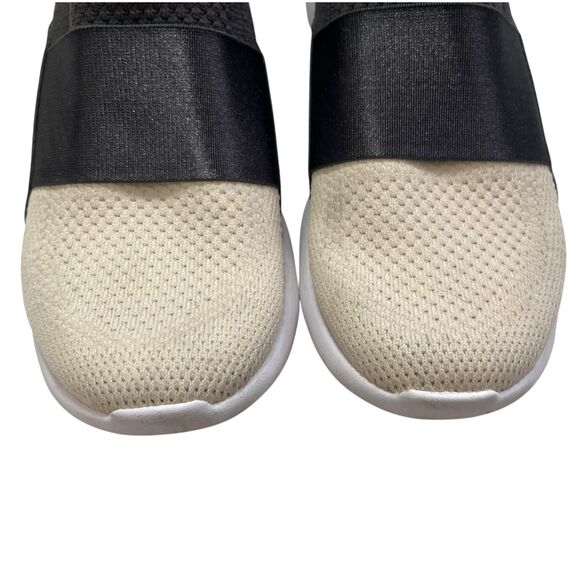 Welcome to my Closet. I’m sorry but this item is not available. - Picture 5 of 10